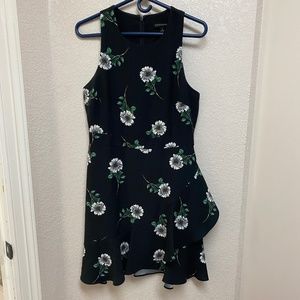 EUC Banana Republic Flowered Ruffle Detail Dress